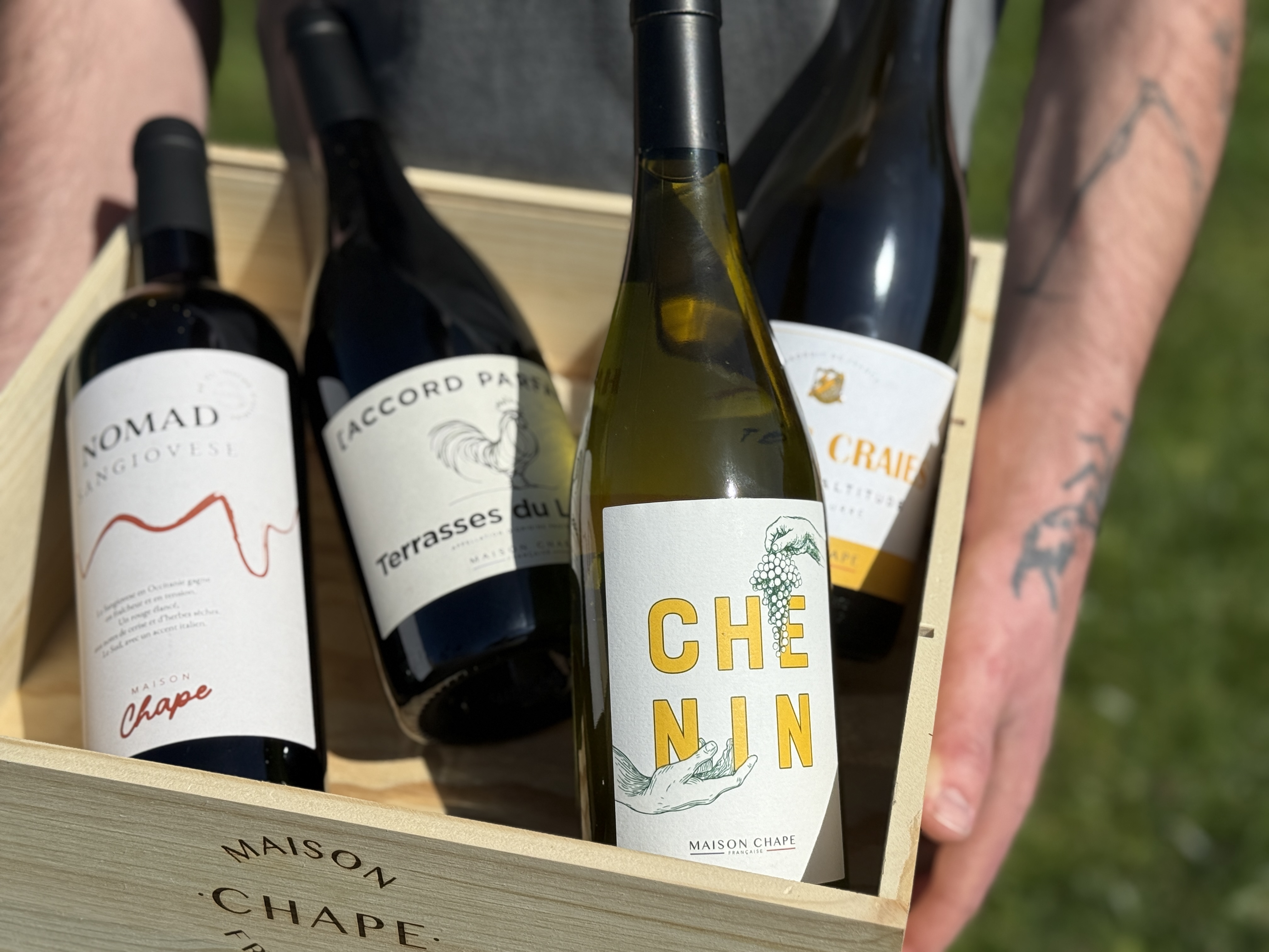 Caisses de vin en cave